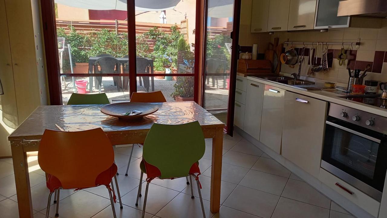 Accesso Diretto Sul Mare Maredilucecala Apartment Calambrone Exterior foto